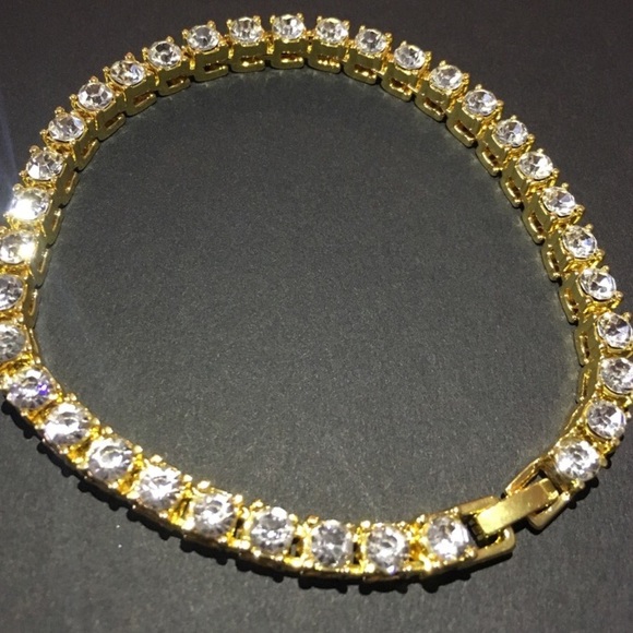 White Gold filled tennis bracelet ICED OUT ❄️💎 - Picture 7 of 7